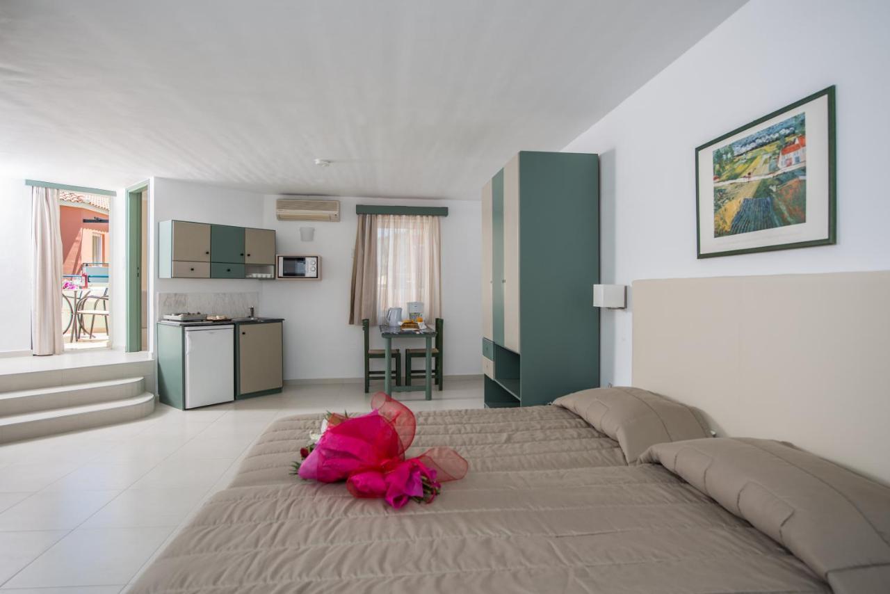 Stefan Village 4* Agia Marina