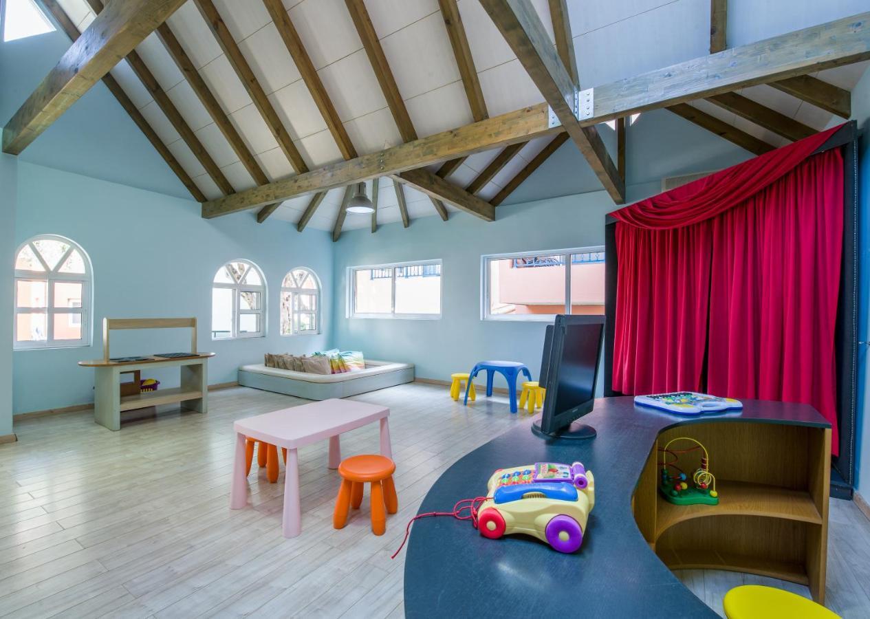 Stefan Village Hotel 4*